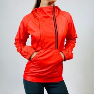 NIKE STORM-FIT WINDBREAKER
